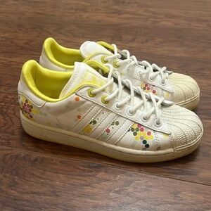 Adidas Sneakers